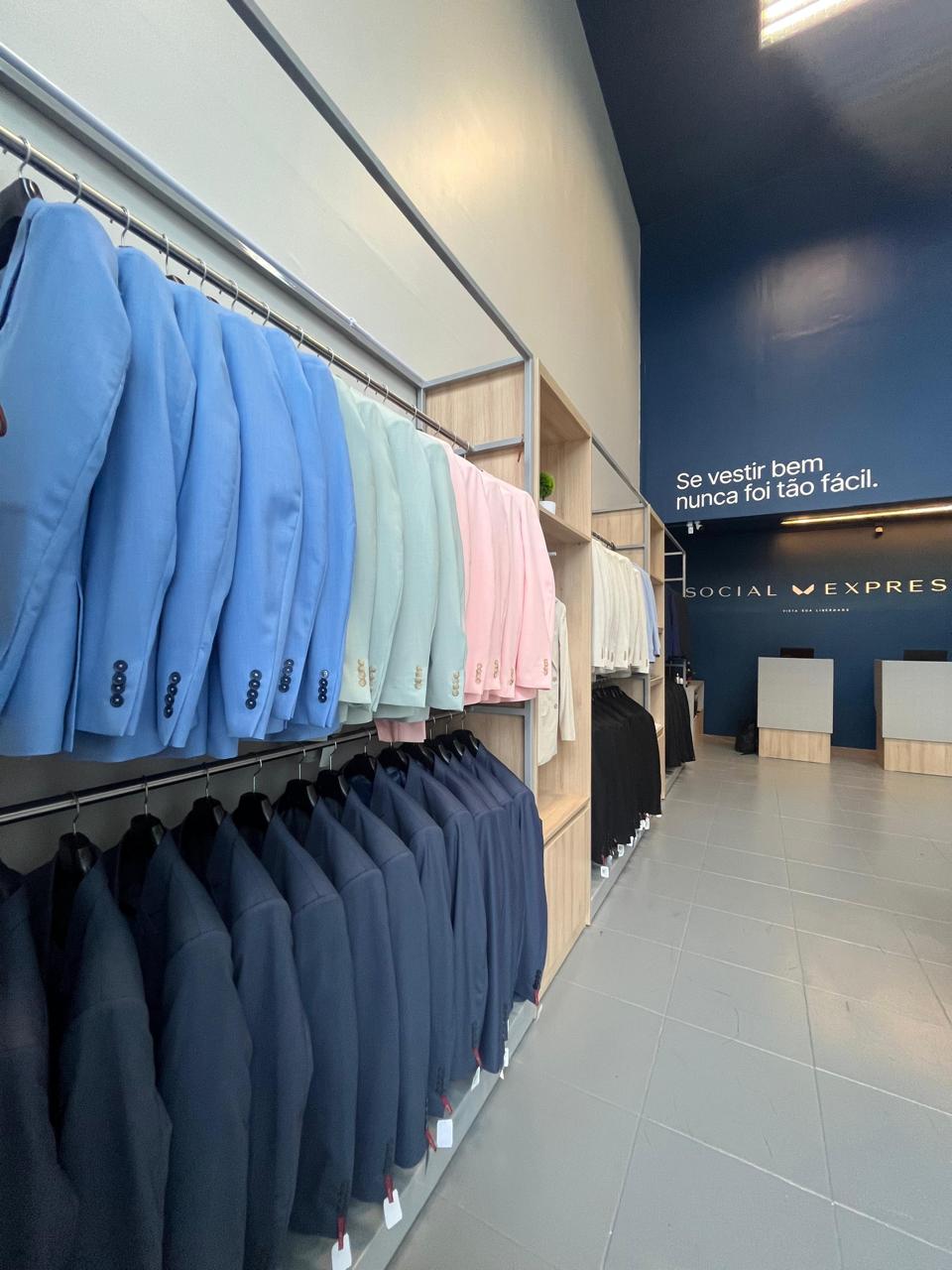 Acervo de blazers em tons claros